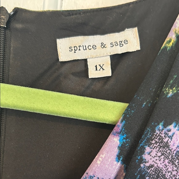 Elegant Floral 3/4 Sleeve fit and flare Dress in Purple and Blue - Picture 2 of 3